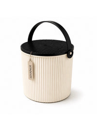 Ribbed storage bucket with Lid
